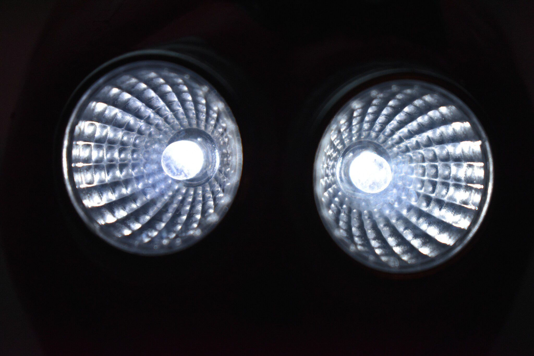 tipos de luces de un coche halógenas
